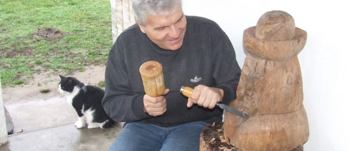 Czupp Pál fafaragó miniszteri elismerésben részesült Czupp Pál fafaragó miniszteri elismerésben részesült